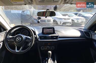 Седан Mazda 3 2016 в 