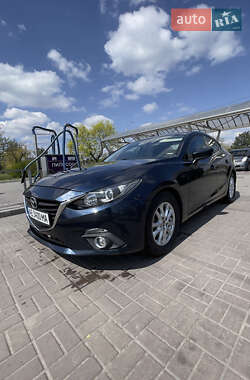 Седан Mazda 3 2016 в 