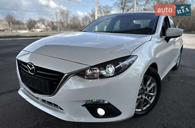 Седан Mazda 3 2015 в 