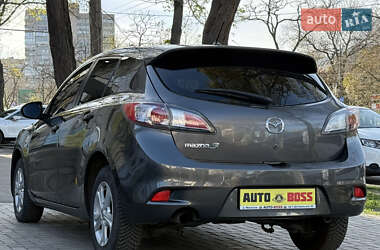 Хэтчбек Mazda 3 2012 в 