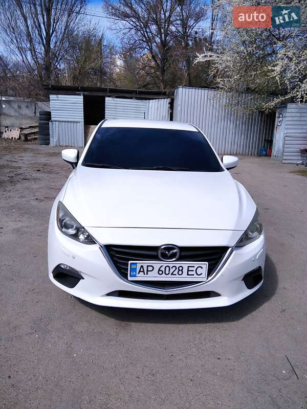 Хэтчбек Mazda 3 2014 в 