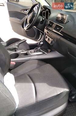 Хэтчбек Mazda 3 2014 в 