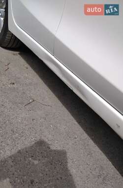 Хэтчбек Mazda 3 2014 в 