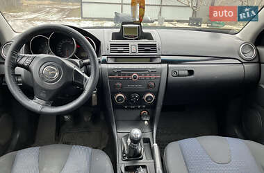 Седан Mazda 3 2006 в 