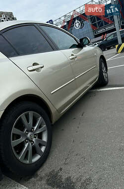 Седан Mazda 3 2007 в 