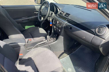 Хэтчбек Mazda 3 2006 в 