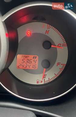 Хэтчбек Mazda 3 2006 в 