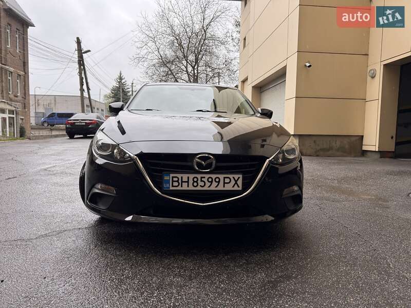 Mazda 3 2015