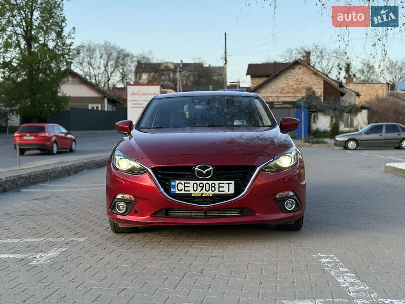 Хэтчбек Mazda 3 2015 в Черновцах