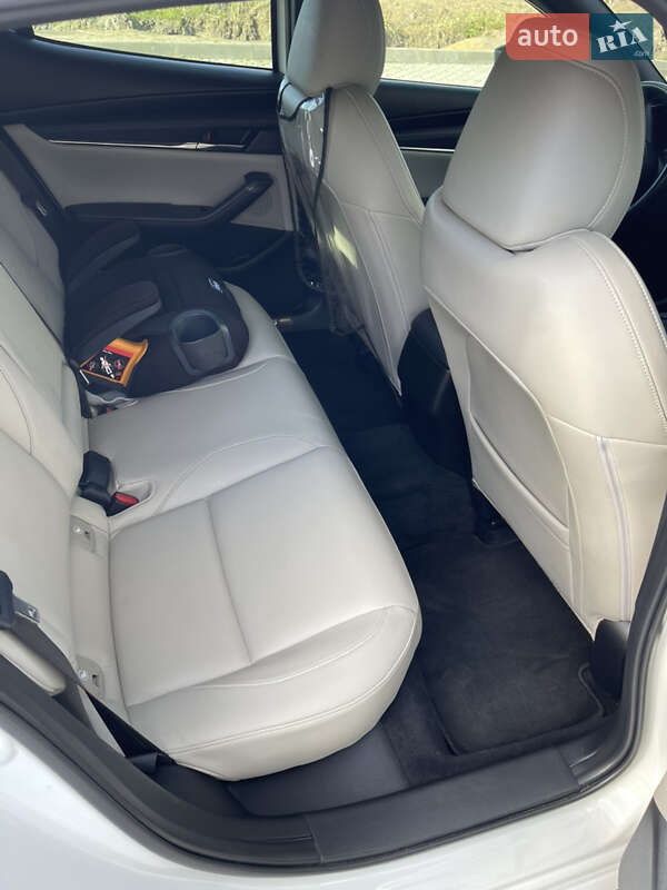 Хэтчбек Mazda 3 2019 в Полтаве