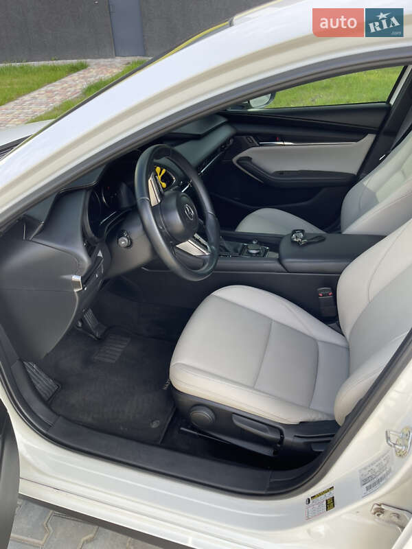Хэтчбек Mazda 3 2019 в Полтаве