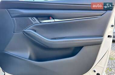 Хэтчбек Mazda 3 2023 в 