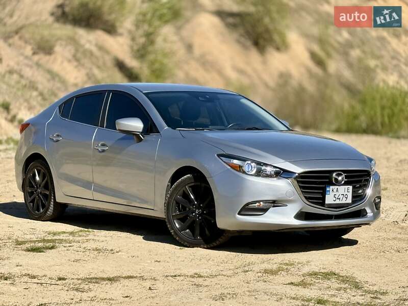Седан Mazda 3 2017 в Тернополе