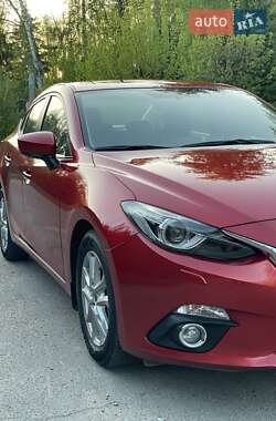 Седан Mazda 3 2014 в 