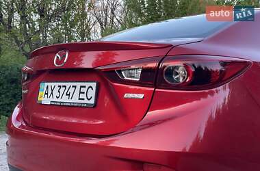Седан Mazda 3 2014 в 
