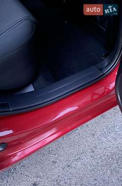 Седан Mazda 3 2014 в 