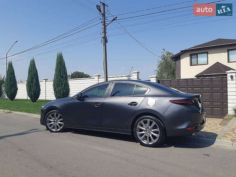 Седан Mazda 3 2019 в Киеве
