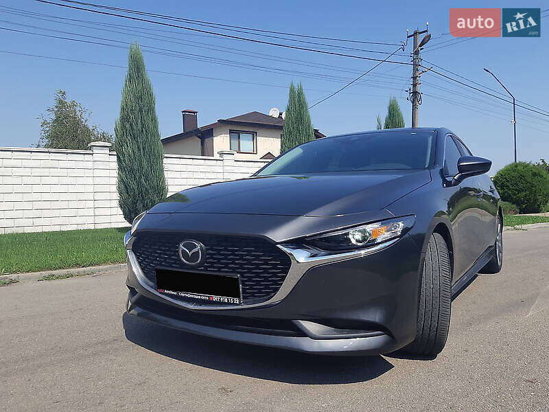 Седан Mazda 3 2019 в Киеве