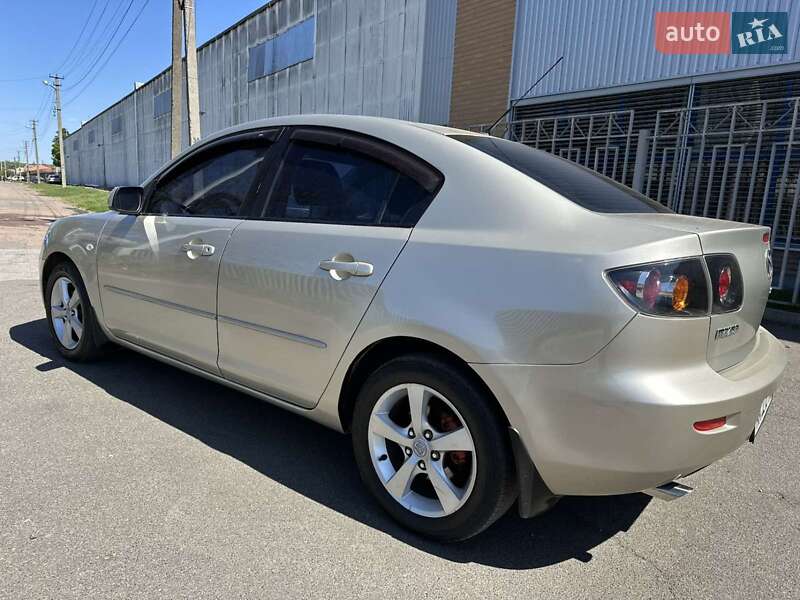 Седан Mazda 3 2006 в Прилуках