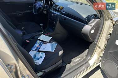Седан Mazda 3 2006 в 