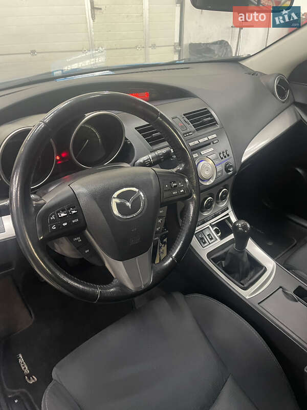 Хетчбек Mazda 3 2010 в Києві