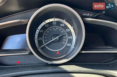 Седан Mazda 3 2016 в 
