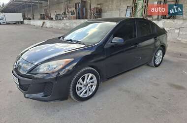 Седан Mazda 3 2012 в 