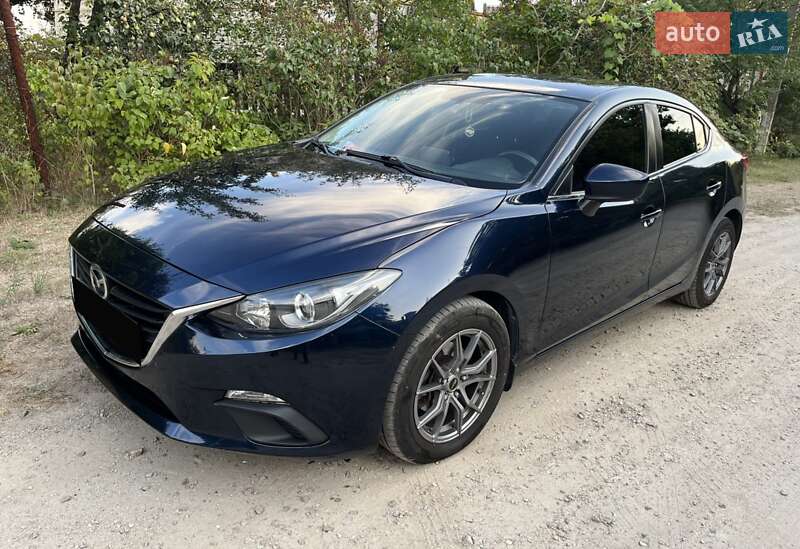 Седан Mazda 3 2016 в 