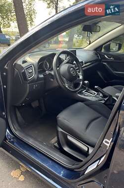 Седан Mazda 3 2016 в 