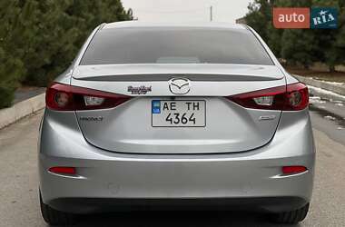 Седан Mazda 3 2017 в 