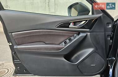 Хэтчбек Mazda 3 2018 в 