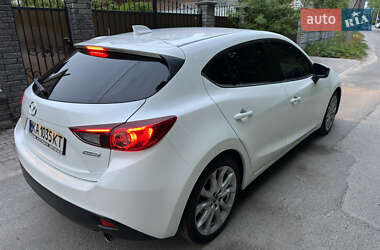Хэтчбек Mazda 3 2015 в 
