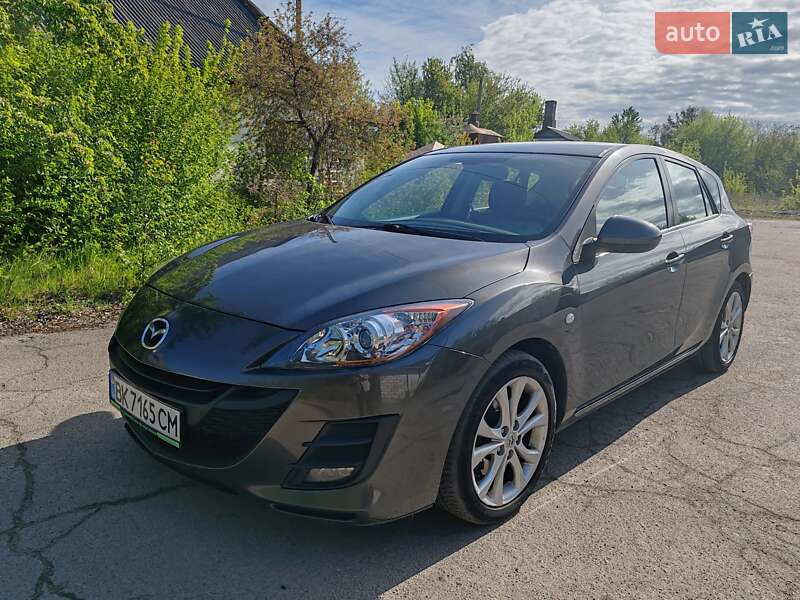 Хэтчбек Mazda 3 2009 в 
