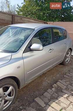 Хетчбек Mazda 3 2004 в 