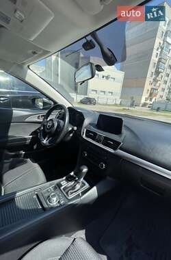 Седан Mazda 3 2018 в 