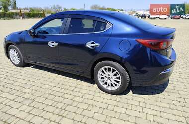 Седан Mazda 3 2018 в 
