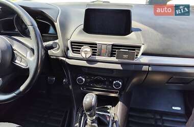 Седан Mazda 3 2018 в 