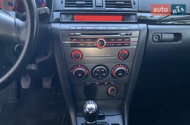 Хетчбек Mazda 3 2006 в 
