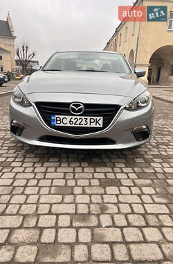 Седан Mazda 3 2014 в Львове