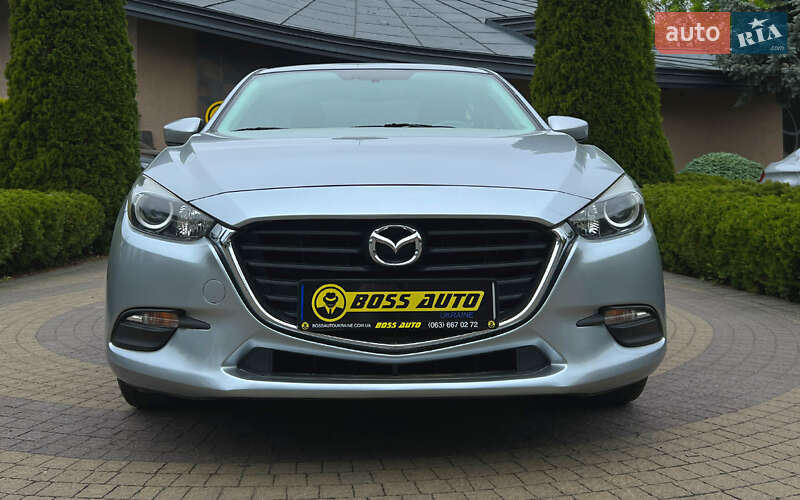 Седан Mazda 3 2016 в Львове