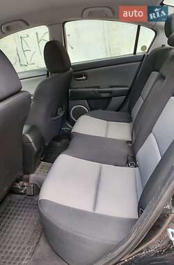 Седан Mazda 3 2006 в 