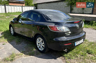 Седан Mazda 3 2013 в 