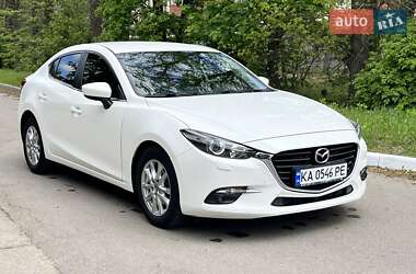 Седан Mazda 3 2017 в Киеве