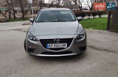 Седан Mazda 3 2015 в 