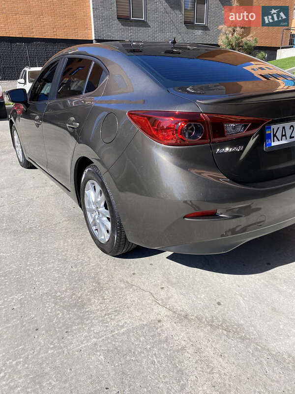 Седан Mazda 3 2013 в Киеве