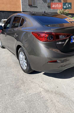 Седан Mazda 3 2013 в 