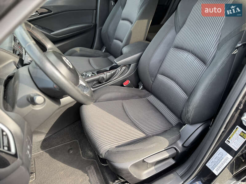 Хэтчбек Mazda 3 2013 в Киеве