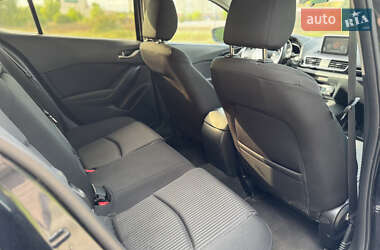 Хетчбек Mazda 3 2013 в 