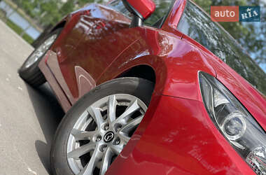 Седан Mazda 3 2014 в Києві