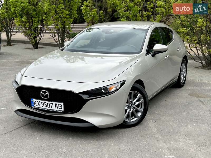 Хэтчбек Mazda 3 2022 в 